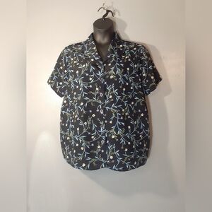 Bentley Plus Navy Floral Button-Up Top